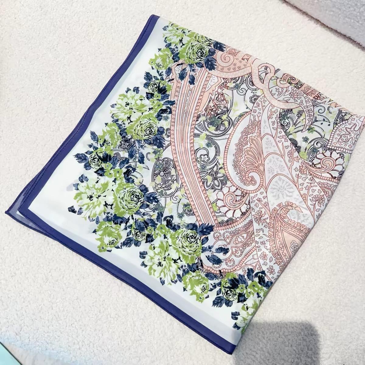 100% Mulberry Silk Scarf 26”x26” 65×65 cm | Elegant Paisley Floral Print | Luxury Silk Headscarf | Vintage Style Square Scarf | Gift for Her