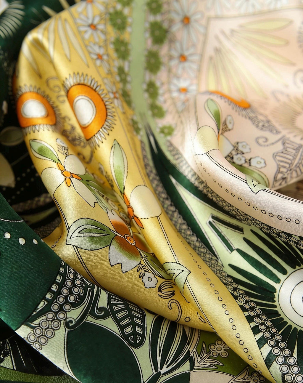 100% Silk Scarf 21”x21” 55×55 cm Green Botanical Heart Print Mini Square Scarf | Elegant Neck Hair Scarf