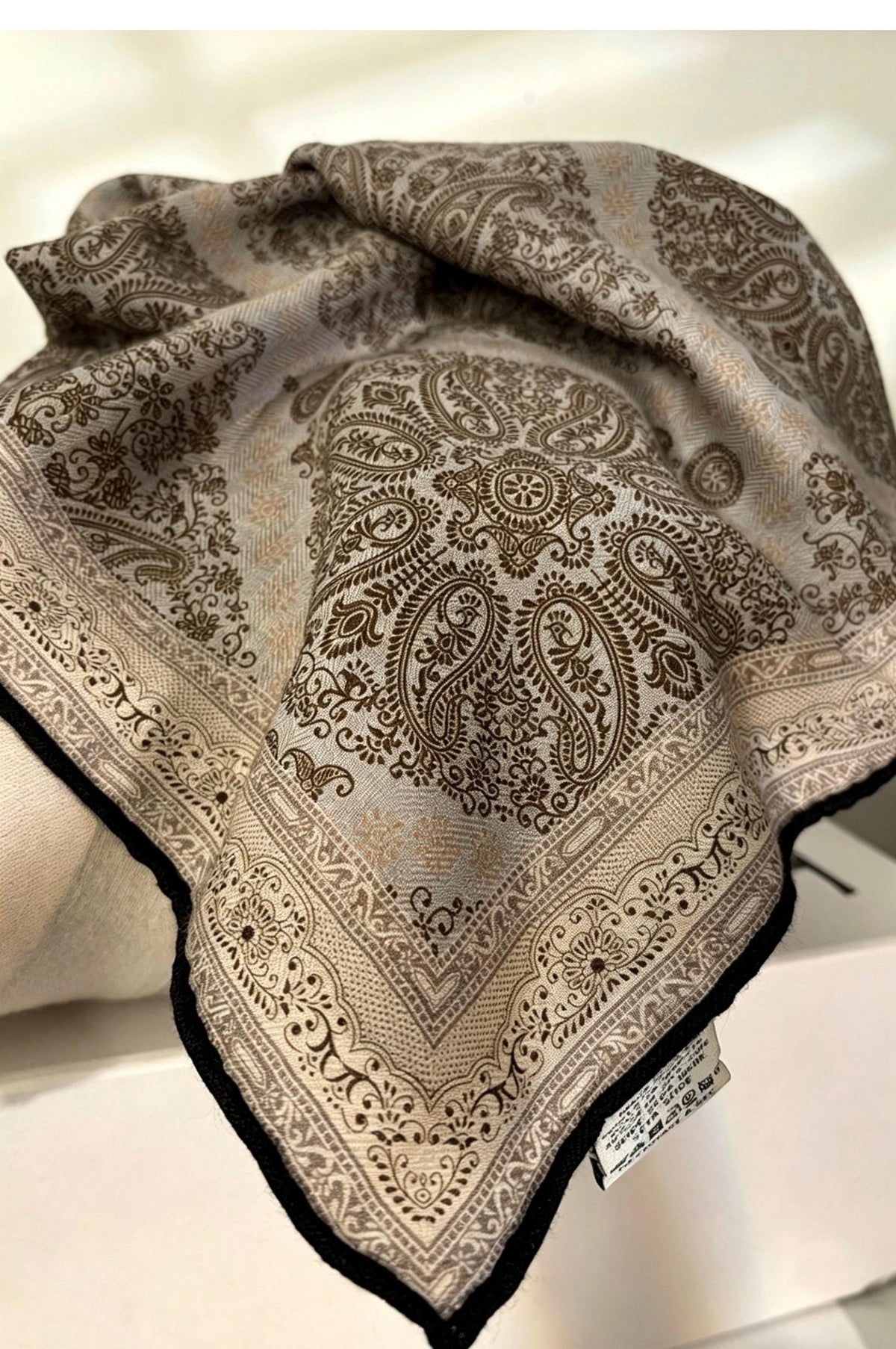 Paisley Old Money Silk Wool Scarf, Luxury Double-Sided Square Head Wrap, Elegant 27" Small Shawl, Chic Neck Tie, Premium Gift for Her