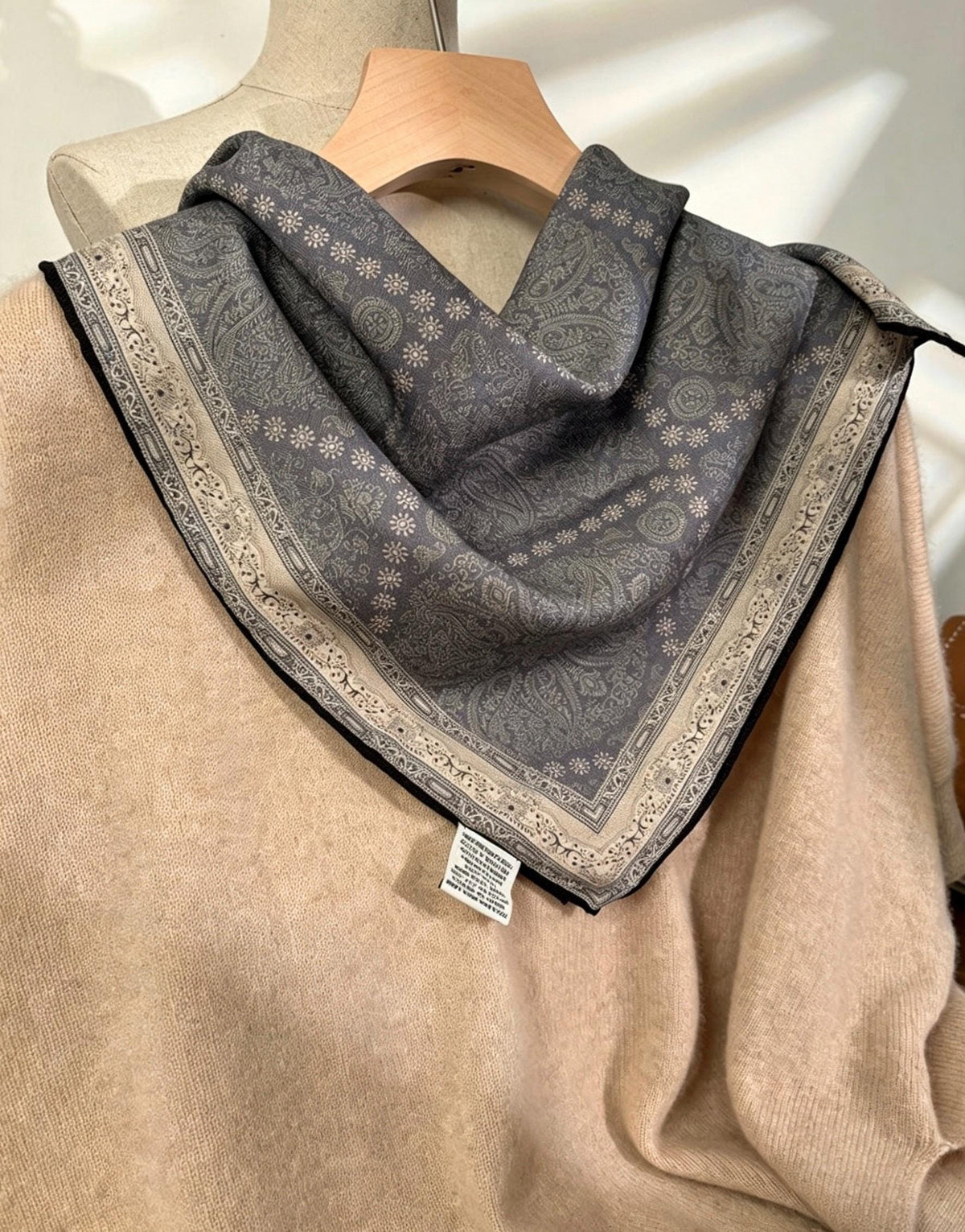 Paisley Old Money Silk Wool Scarf, Luxury Double-Sided Square Head Wrap, Elegant 27" Small Shawl, Chic Neck Tie, Premium Gift for Her