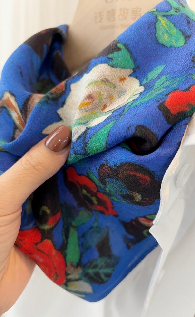 Classic Oil Painting Silk Scarf 26x26 in French Vintage Crepe de Chine Square Wrap Luxury Blue Mulberry Silk Neckerchief Artistic Gift Her