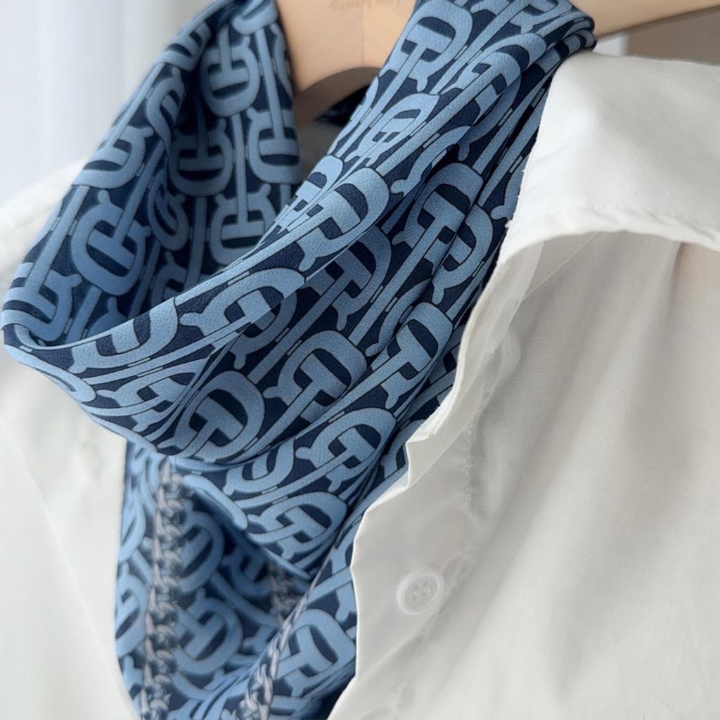 Wrapwhisper 100% Mulberry Silk Scarf for Women, Luxury 26x26 in Silk Crepe De Chine Square Headscarf, Neck Tie, Elegant Summer gift