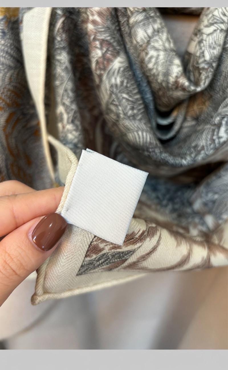 Elegant Beige Silk Wool Scarf, 33x33 in Luxury Double-Sided Square Shawl, Japanese Style Soft Pashmina, Versatile Wrap for Spring & Fall