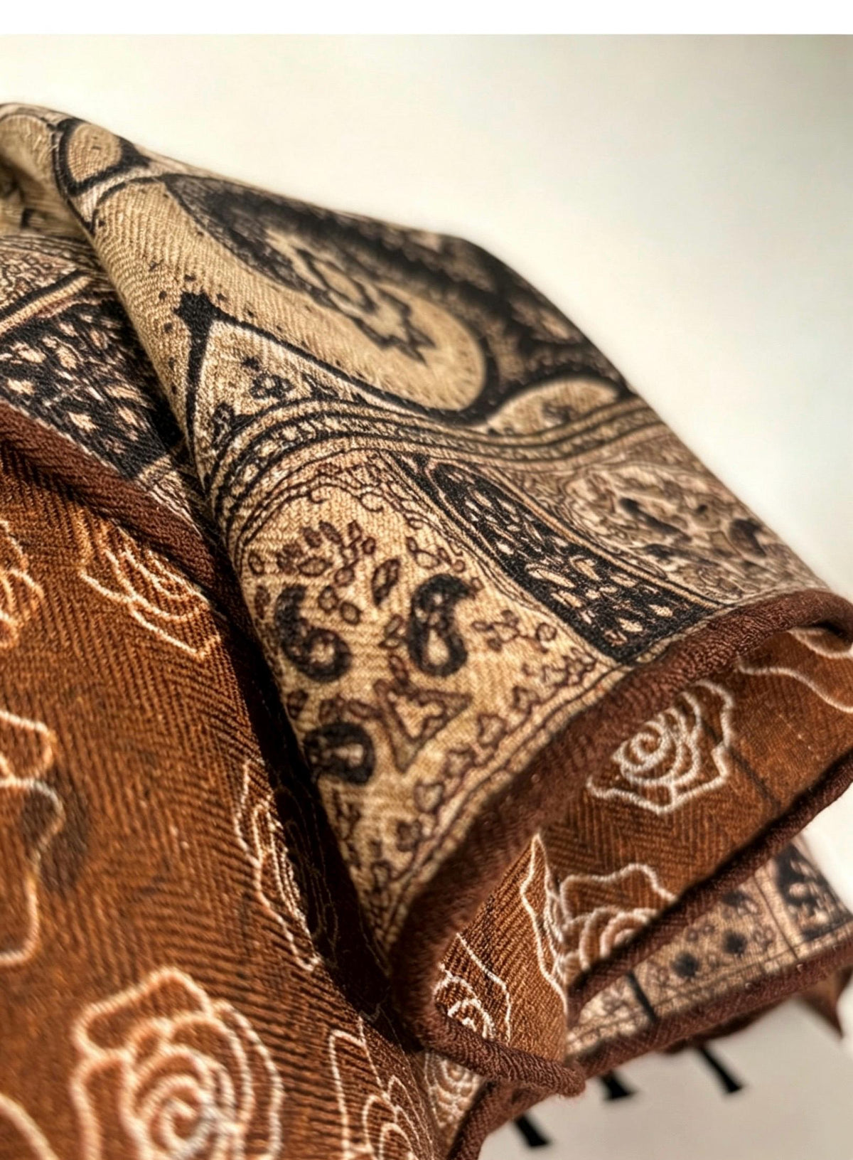 100% Mulberry Silk Scarf 35"x35" 88x88cm, Italian Style Luxury Silk Wool Large Square Scarf, Premium Shawl Wrap, Gift for Her, Chic Beige