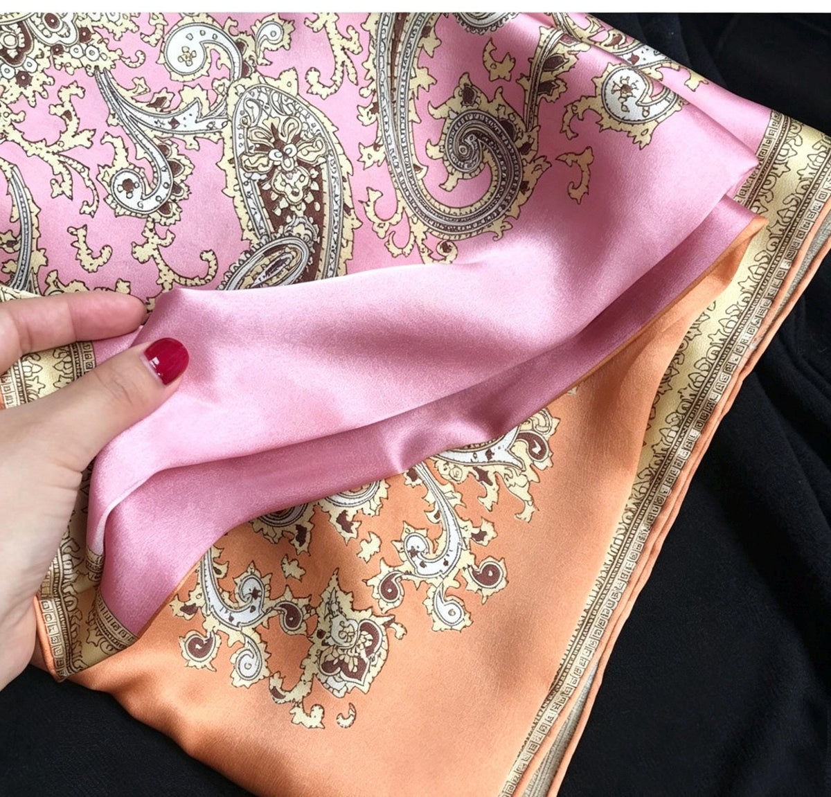 100% Mulberry Silk Scarf 43"x43" 110x110cm, Heavy Silk Crepe de Chine Square Shawl, Paisley Patchwork Print, Large Sunscreen Wrap, Silk Gift