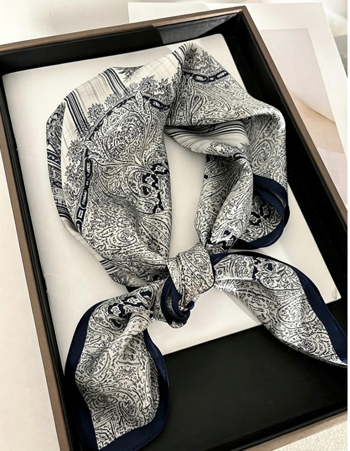 100% Silk Wool Scarf 25"x25" 65x65cm,Gray Luxury Mulberry Silk Scarf,Elegant Intellectual Silk Necktie,Chic Minimalist Head Scarf