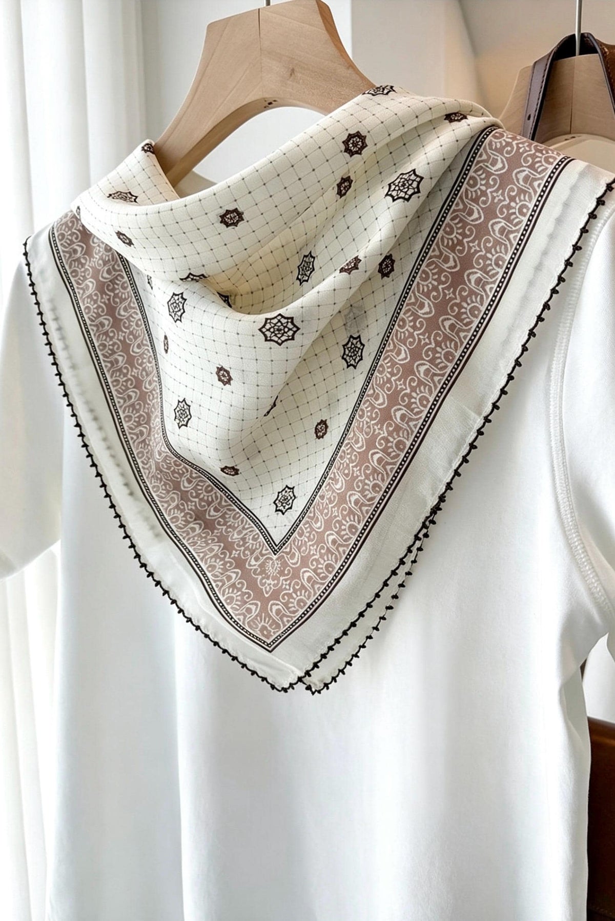 100% Silk Wool Scarf 26"x26" 65x65cm, Caramel Cream Silk Square Scarf, Vintage Mulberry Silk Crepe de Chine Neck Scarf, Gift for Her