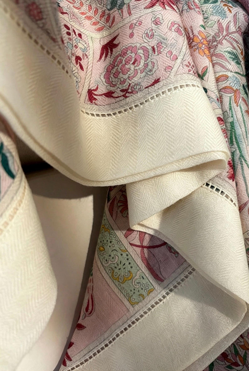 Australian Wool Scarf 35"x35" 88x88cm, Secret Garden Hollow Out Luxury Shawl, Lace Floral Large Square Wrap, Soft Spring Autumn Cape