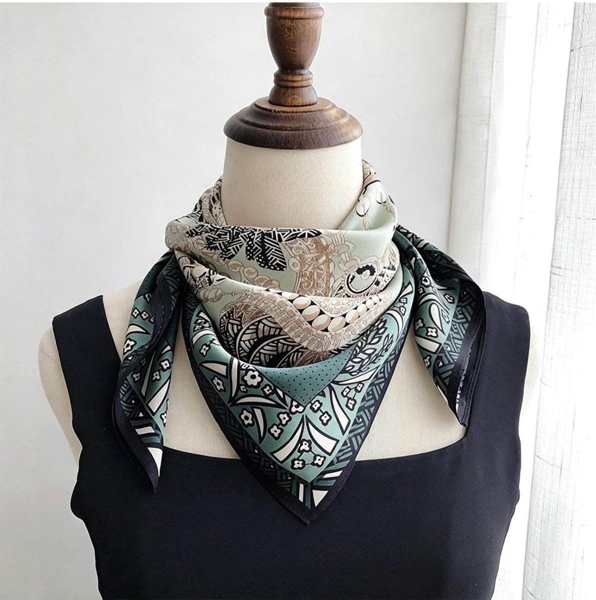 100% Silk Wool Scarf 26"x26" 65x65cm, Dark Emerald Green Silk Square Scarf, Elegant Quiet Luxury Neck Head Handkerchief Gift for Her