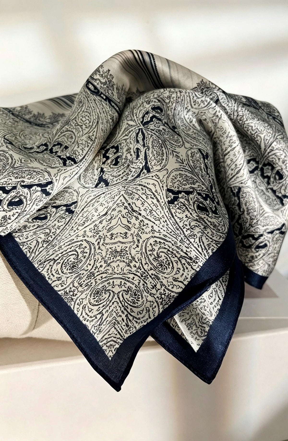100% Silk Wool Scarf 25"x25" 65x65cm,Gray Luxury Mulberry Silk Scarf,Elegant Intellectual Silk Necktie,Chic Minimalist Head Scarf
