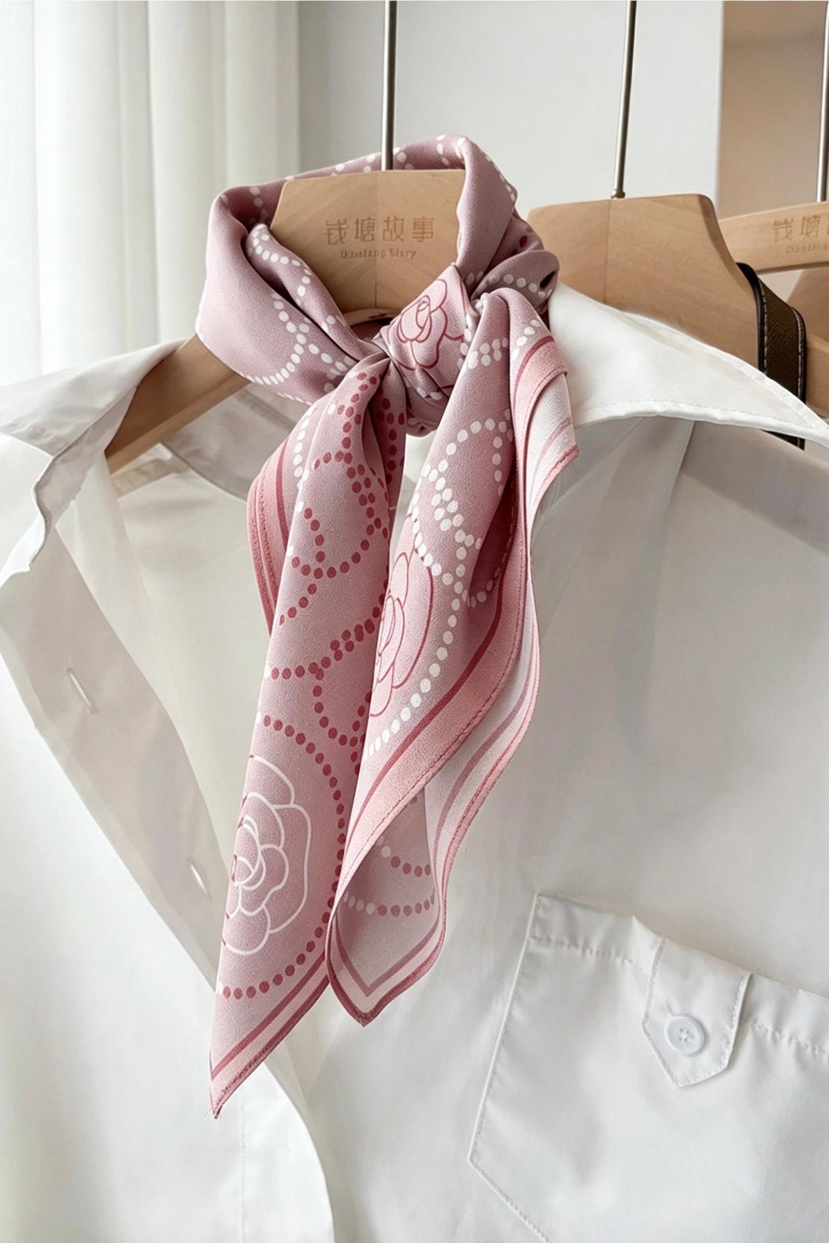 100% Mulberry Silk Scarf 26"x26" 65x65CM Gentle Pink Camellia Kerchief, Elegant Spring Summer Neck Scarf, Square Bandana Hair Wrap Gift