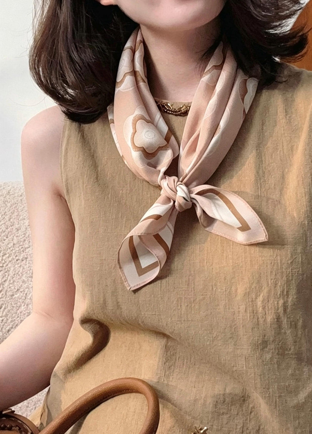 100% Mulberry Silk Scarf 26"x26" 65x65CM Cocoa Brown Crepe de Chine Scarf, Quiet Luxury Elegant Neck Tie, Multifunctional Bandana Gift