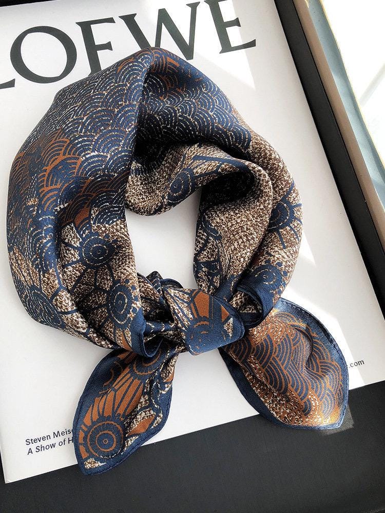 100% Mulberry Silk Scarf 21"x21" 53x53cm, Vintage Blue Floral Silk Neckerchief, Elegant Flower Square Scarf, Retro Hair Bandana,Gift for Her