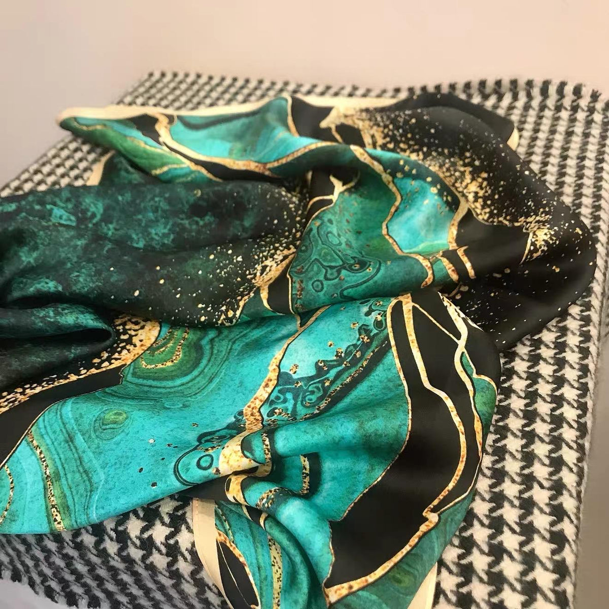 100% Mulberry Silk Scarf 26x26" 65x65CM, Aurora Green Silk Bandana, Hand Rolled Edge, Luxury Neck Scarf, Fashion Gift for Her