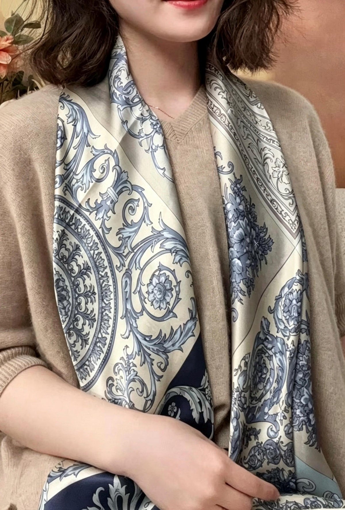 100% Mulberry Silk Scarf 42"x42" 108x108CM, Elegant Four-Grid Patchwork Square Scarf, Multifunctional Sun Protection Shawl, Gift for Her