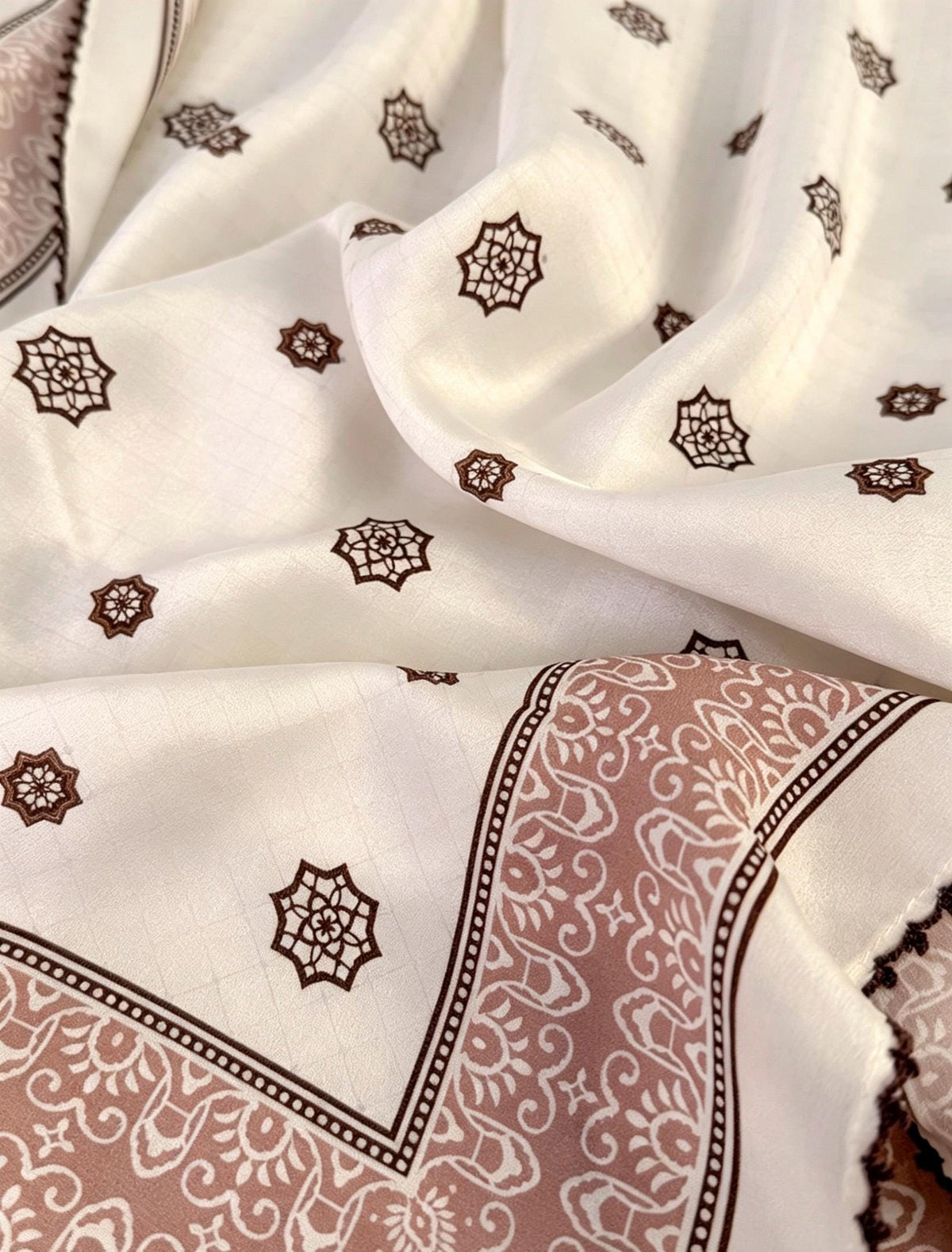 100% Silk Wool Scarf 26"x26" 65x65cm, Caramel Cream Silk Square Scarf, Vintage Mulberry Silk Crepe de Chine Neck Scarf, Gift for Her
