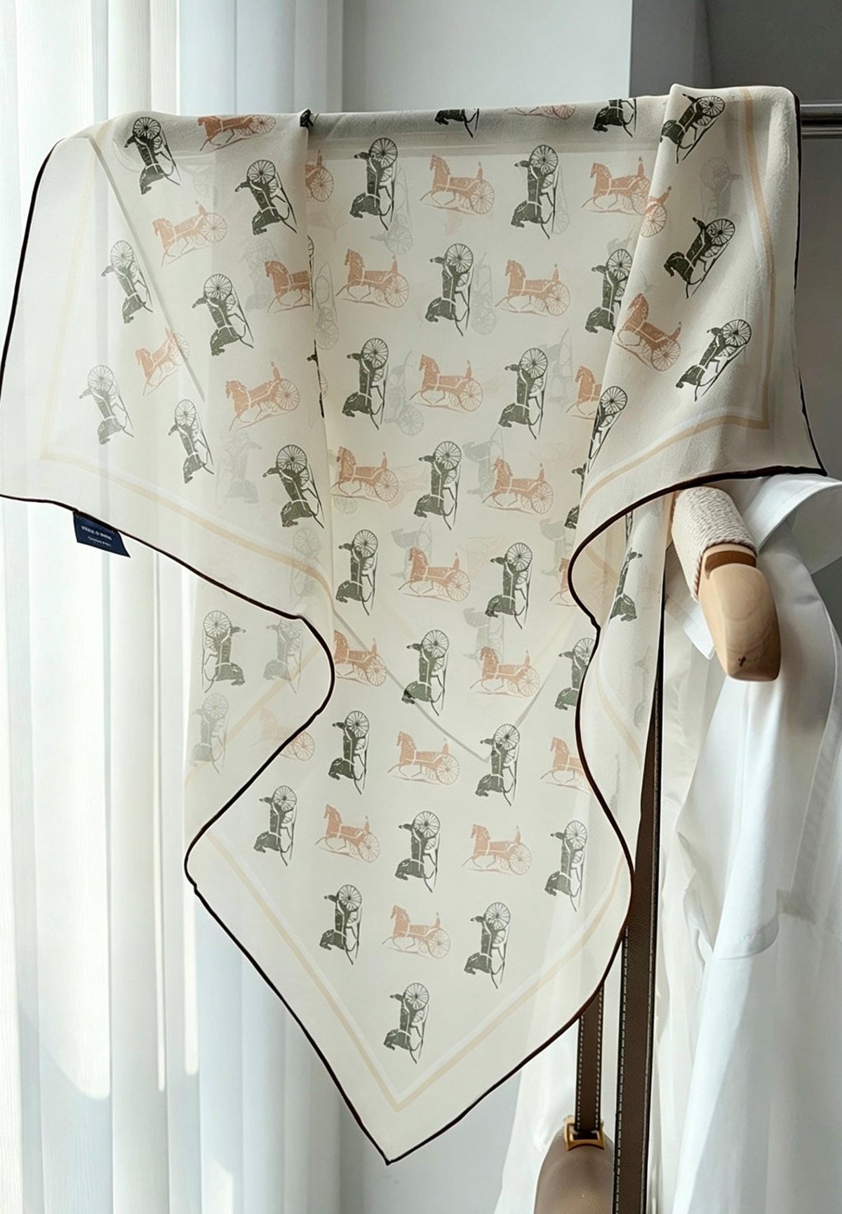 100% Mulberry Silk Scarf 26"x26" 65x65CM, Elegant Georgette Square Scarf, Gentle Aesthetic Neck Neckerchief, Quiet Luxury Spring Summer Gift
