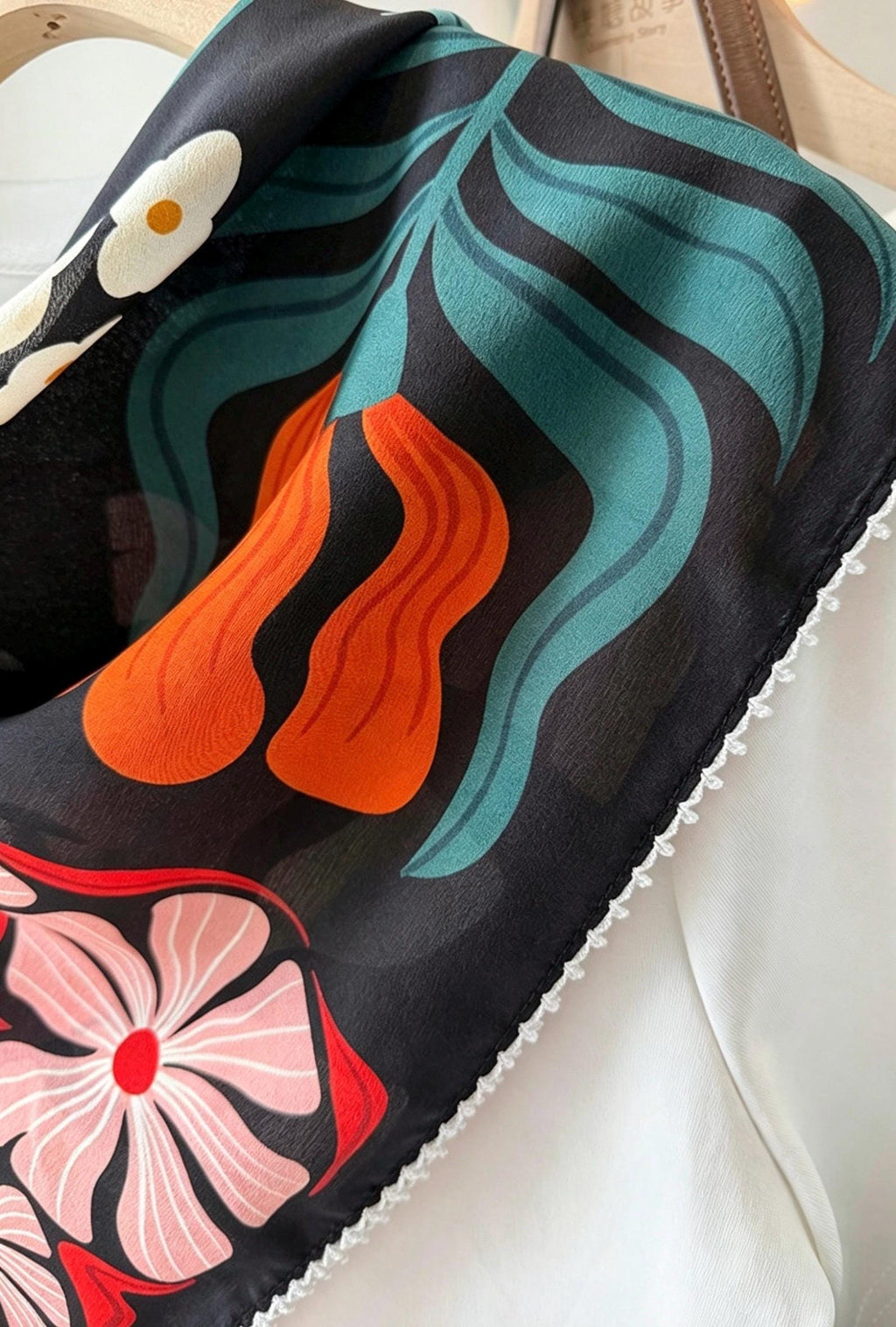 100% Mulberry Silk Scarf 26"x26" 65x65cm, Romantic Spring Color Block Square Scarf, Floral Silk Crepe de Chine Neck Scarf, Gift for Her
