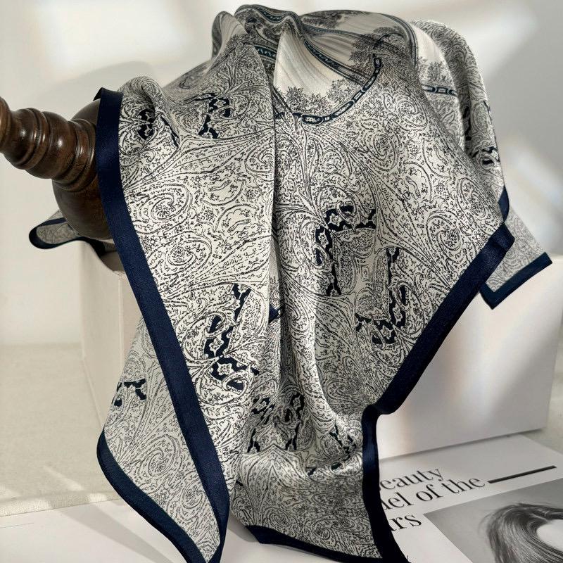 100% Mulberry Silk Scarf 25"x25" 65x65cm, Quiet Luxury Grey Silk Bandana, Elegant Old Money Neck Scarf, Sophisticated Intellectual Gift