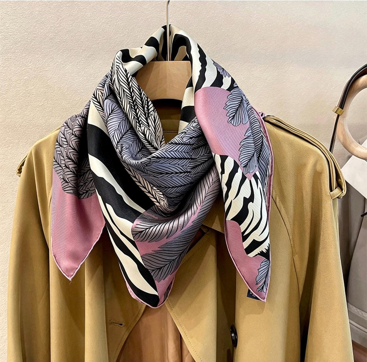 100% Mulberry Silk Scarf 35"x35" 90x90cm, Quiet Luxury Pink Zebra Silk Twill Square Scarf, Old Money Aesthetic Chic Bandana Shawl Gift
