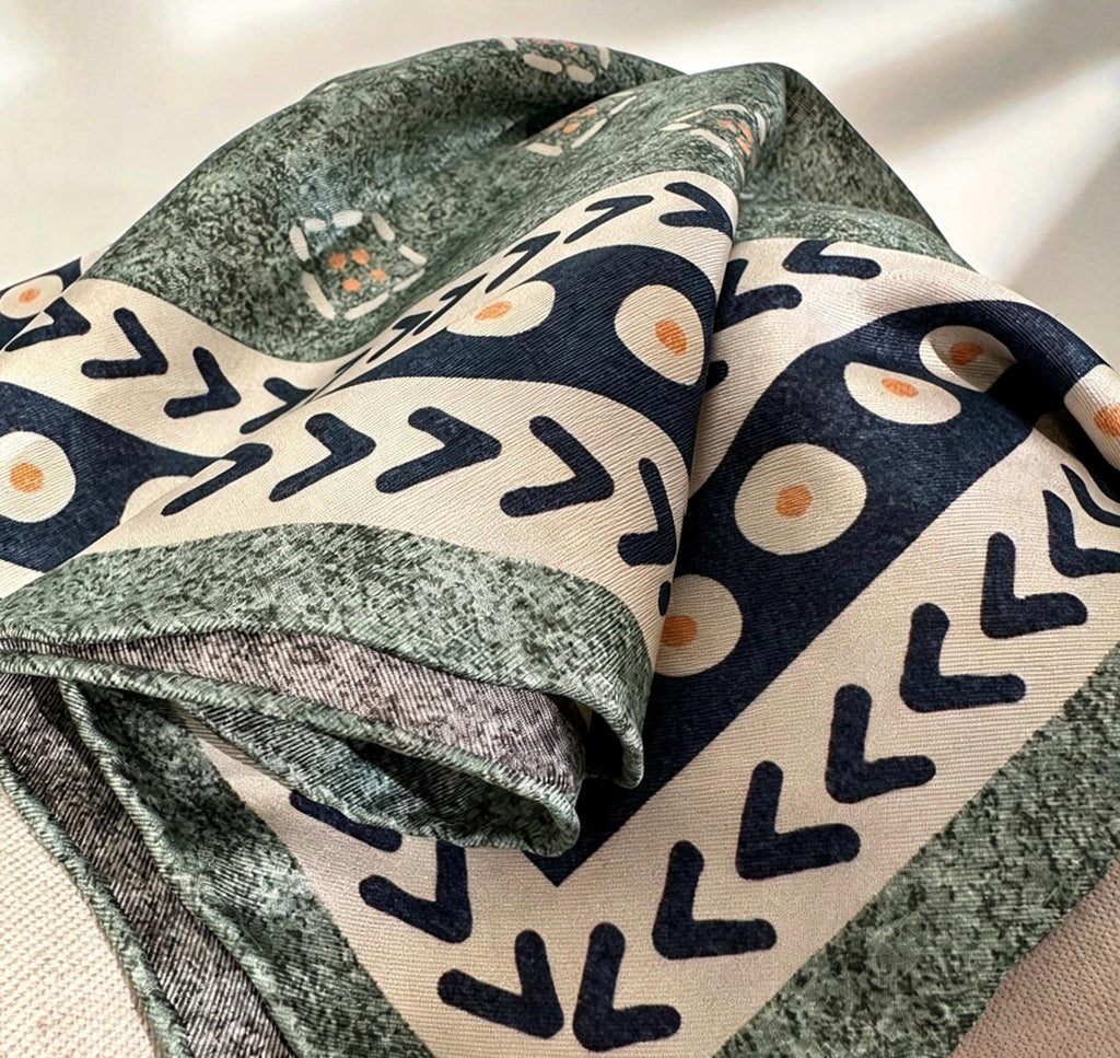 100% Mulberry Silk Scarf 27"x27" 68x68cm, Elegant Retro Twill Silk Shawl for Women, Vintage Spring Autumn Double Sided Head Scarf Gift
