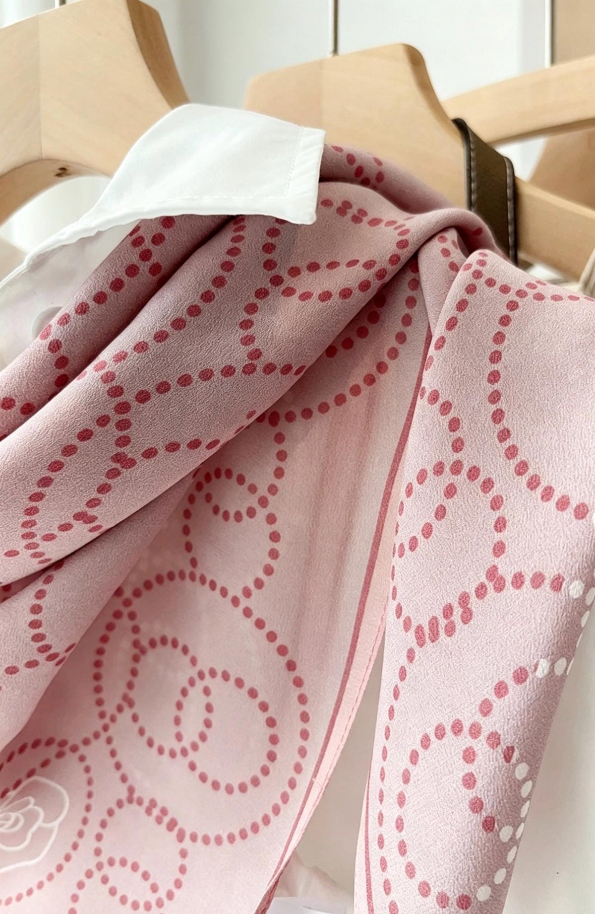 100% Mulberry Silk Scarf 26"x26" 65x65CM Gentle Pink Camellia Kerchief, Elegant Spring Summer Neck Scarf, Square Bandana Hair Wrap Gift