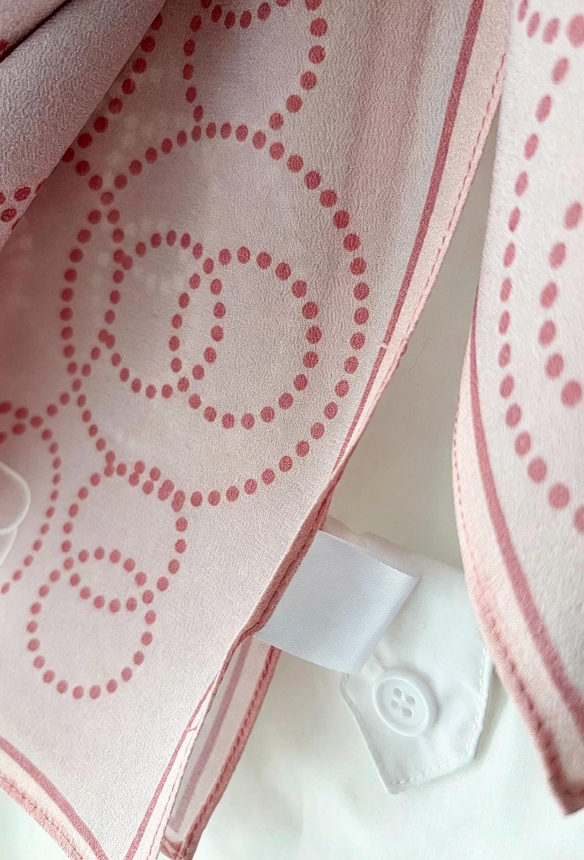 100% Mulberry Silk Scarf 26"x26" 65x65CM Gentle Pink Camellia Kerchief, Elegant Spring Summer Neck Scarf, Square Bandana Hair Wrap Gift