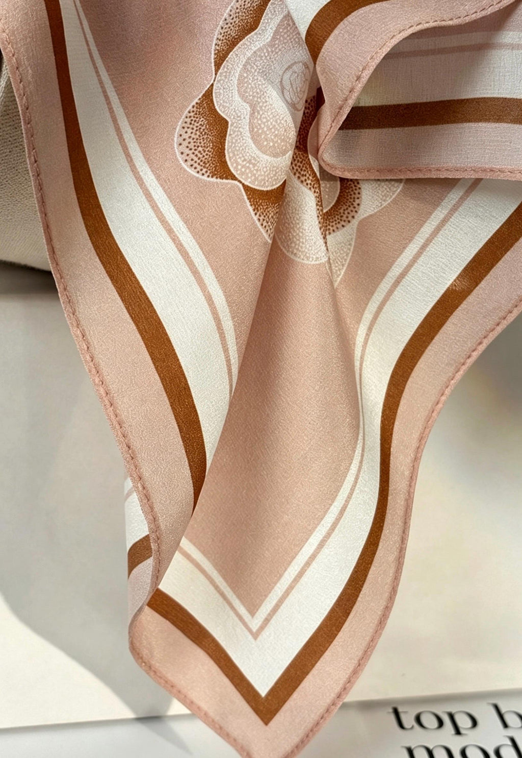100% Mulberry Silk Scarf 26"x26" 65x65CM Cocoa Brown Crepe de Chine Scarf, Quiet Luxury Elegant Neck Tie, Multifunctional Bandana Gift