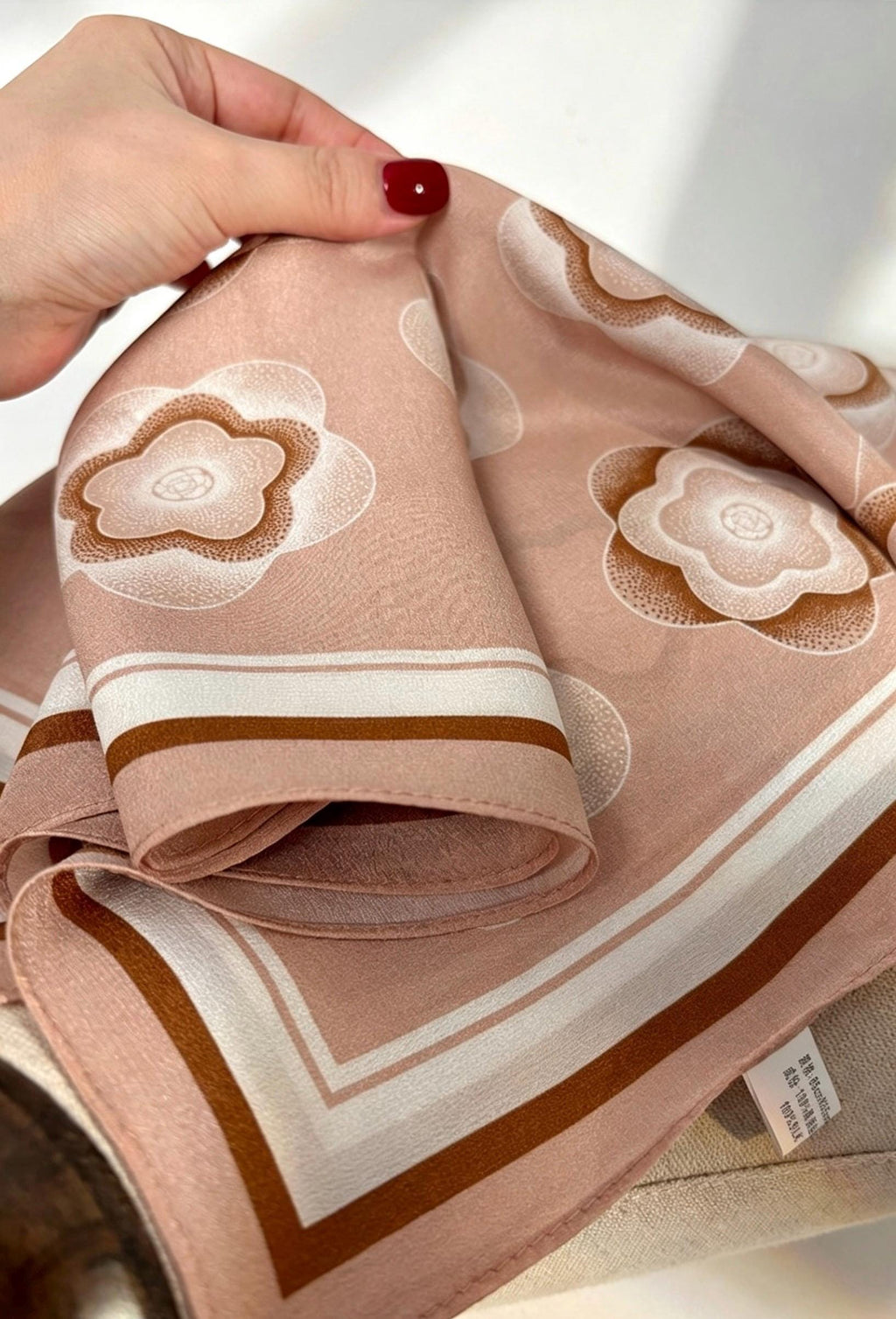 100% Mulberry Silk Scarf 26"x26" 65x65CM Cocoa Brown Crepe de Chine Scarf, Quiet Luxury Elegant Neck Tie, Multifunctional Bandana Gift