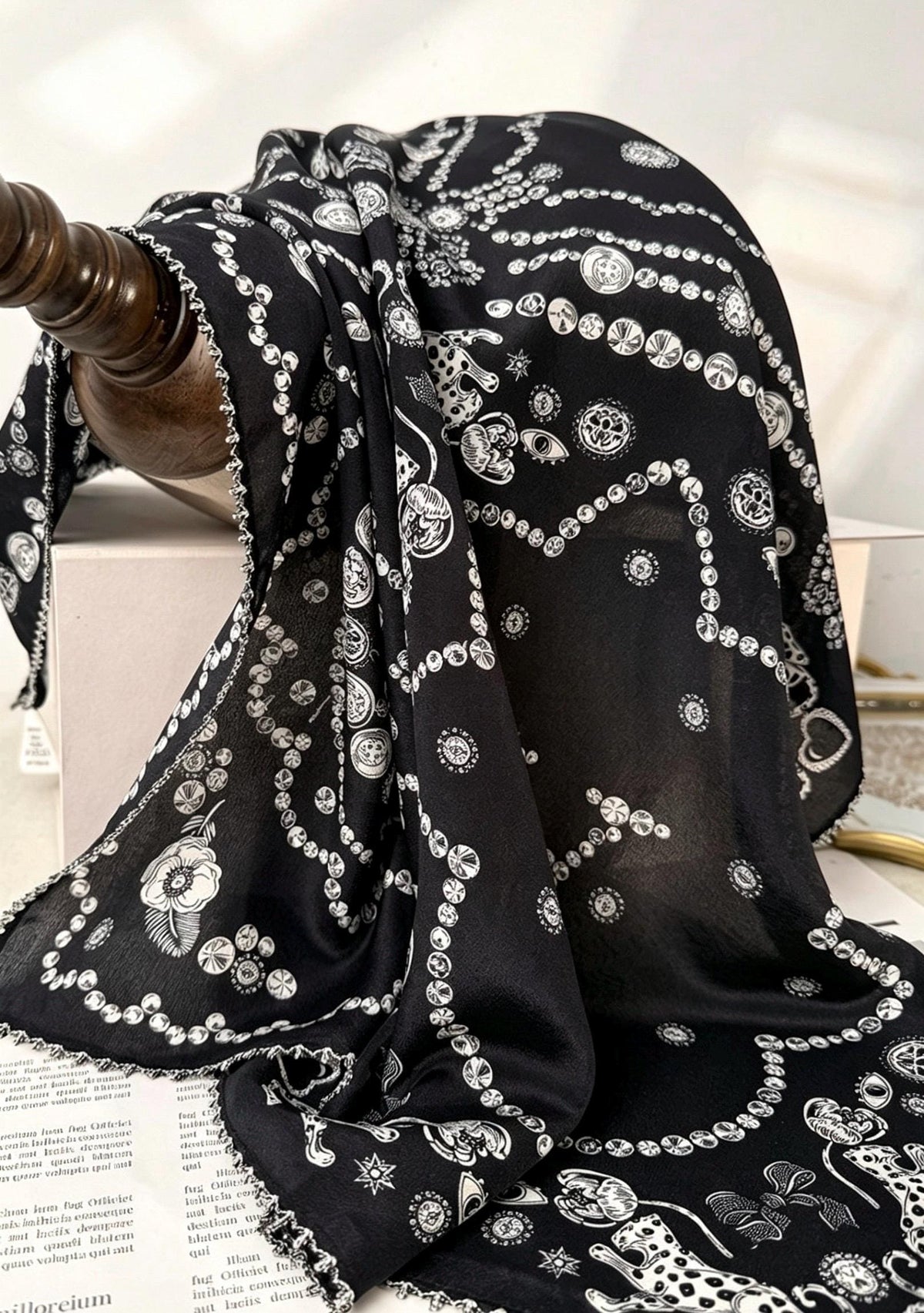 100% Mulberry Silk Scarf 26"x26" 65x65cm, Old Money Bandana Paisley Square Neckerchief, Vintage Aesthetic Hair Scarf Luxury Gift for Her
