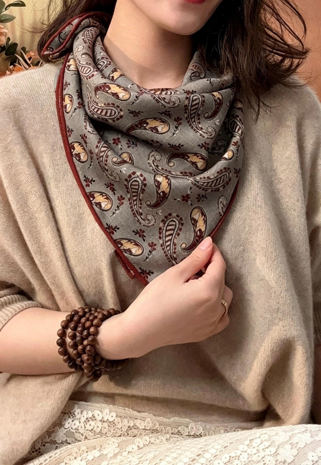 100% Mulberry Silk Blend Scarf 27"x27" 68x68cm, Luxury Silk Wool Square Shawl, Double Sided Reversible Wrap, Elegant Autumn Spring Scarf