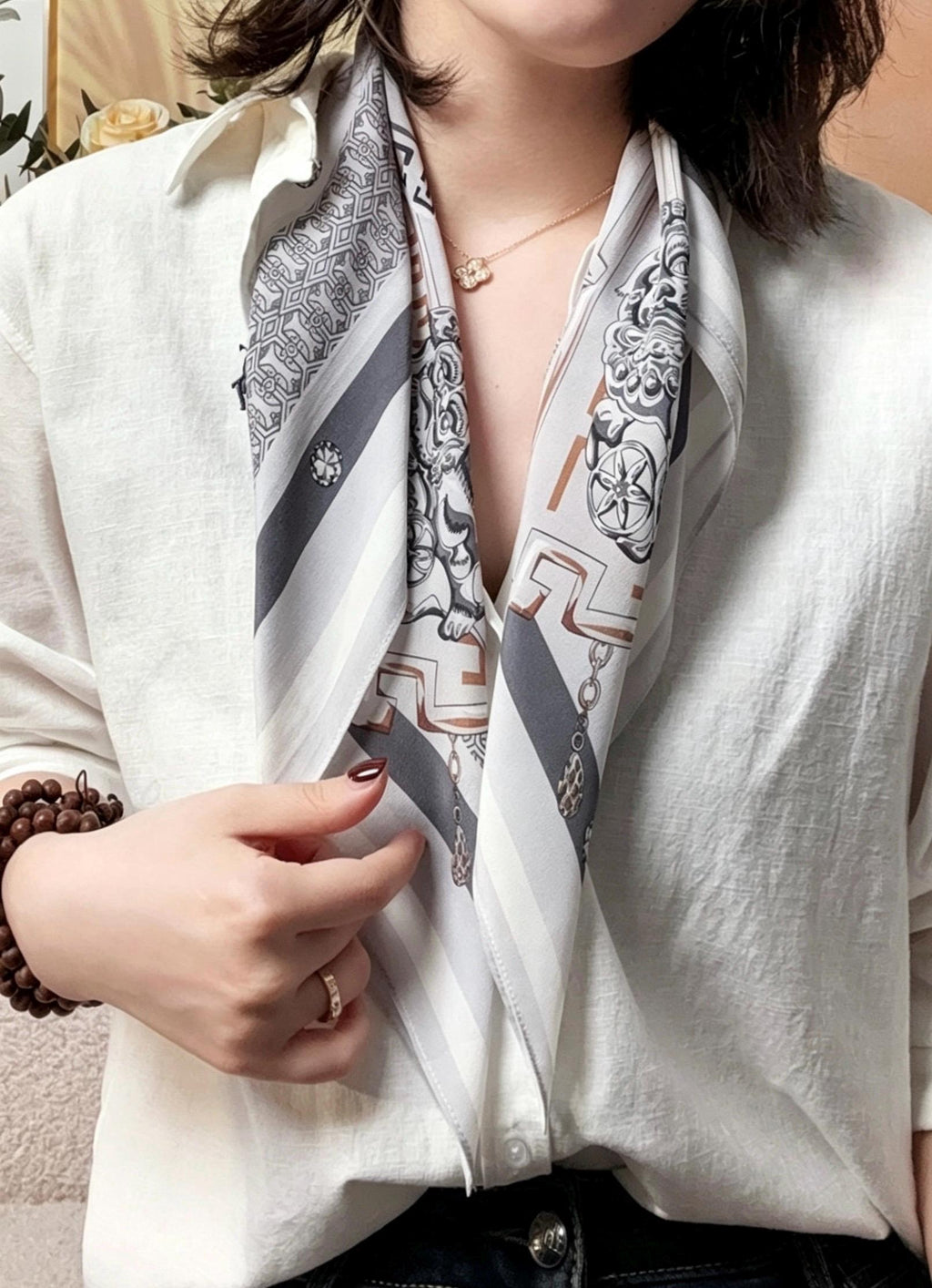 100% Mulberry Silk Scarf 26"x26" 65x65cm, Vintage Metallic Silk Crepe de Chine Square Scarf, Versatile Hair Bandana, Chic Neck Tie for Women
