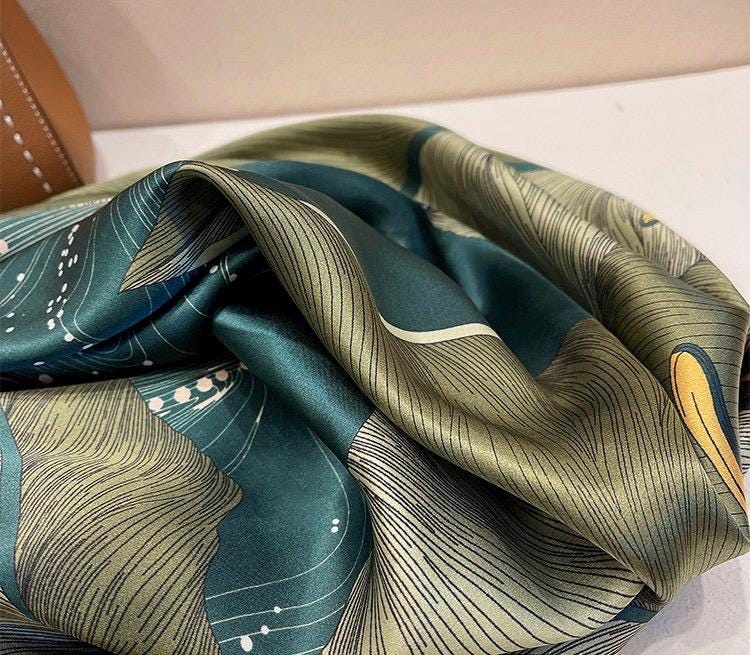 100% Mulberry Silk Scarf 43"x43" 110x110CM, Large Square Shawl Elegant Hangzhou Silk Headscarf Quiet Luxury Gift for Her Lightweight Wrap