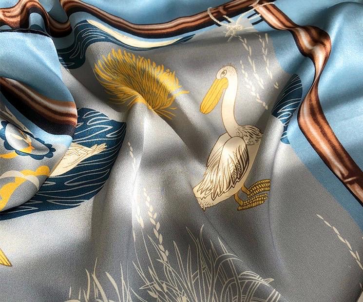 100% Mulberry Silk Scarf 43"x43" 110x110CM, Large Floral Square Shawl Chic Korean Satin Wrap Elegant Hangzhou Silk Headscarf Gift for Her