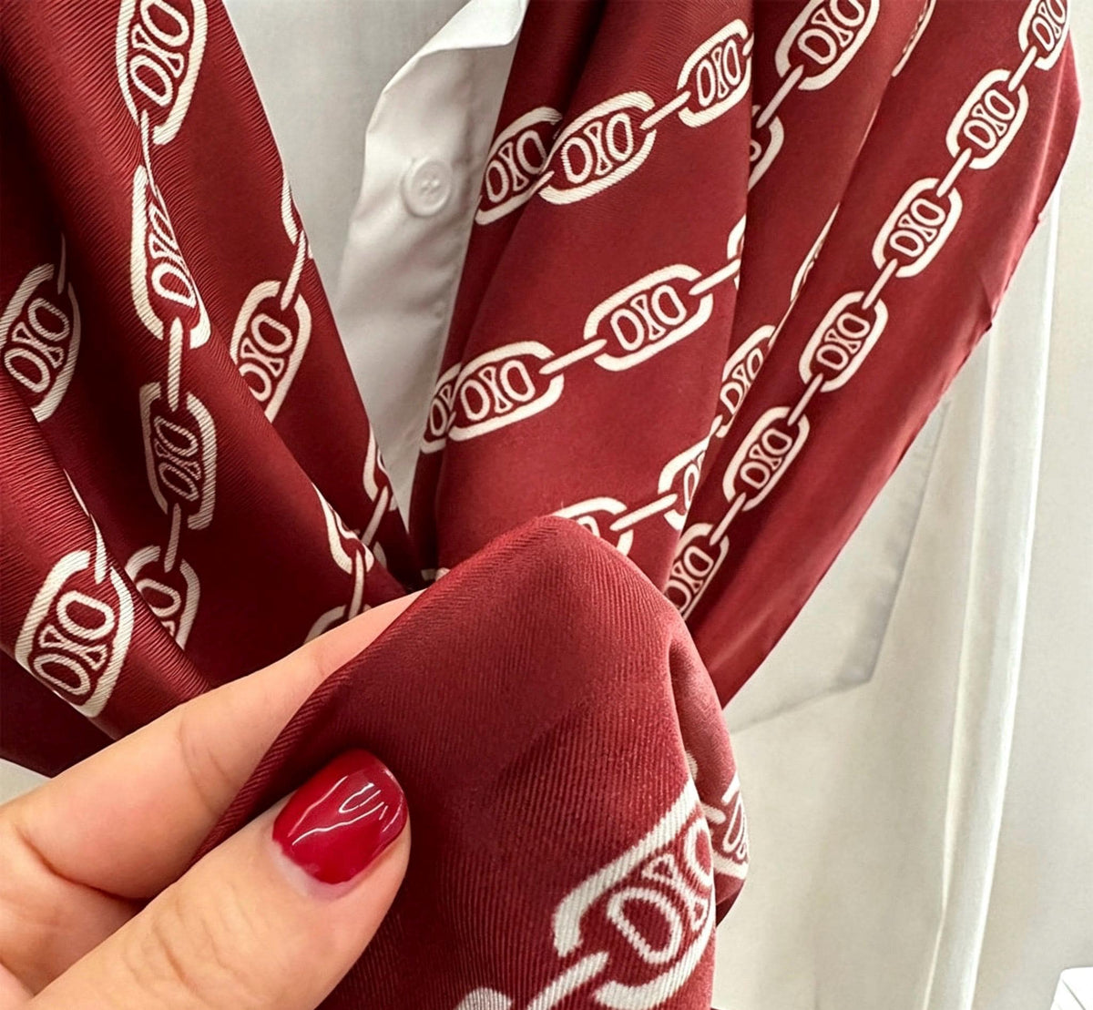 100% Mulberry Silk Scarf 35"x35" 88x88cm, Burgundy Silk Twill Square Scarf, Luxury Head Scarf, Elegant Neck Scarf Shawl, Gift for Her