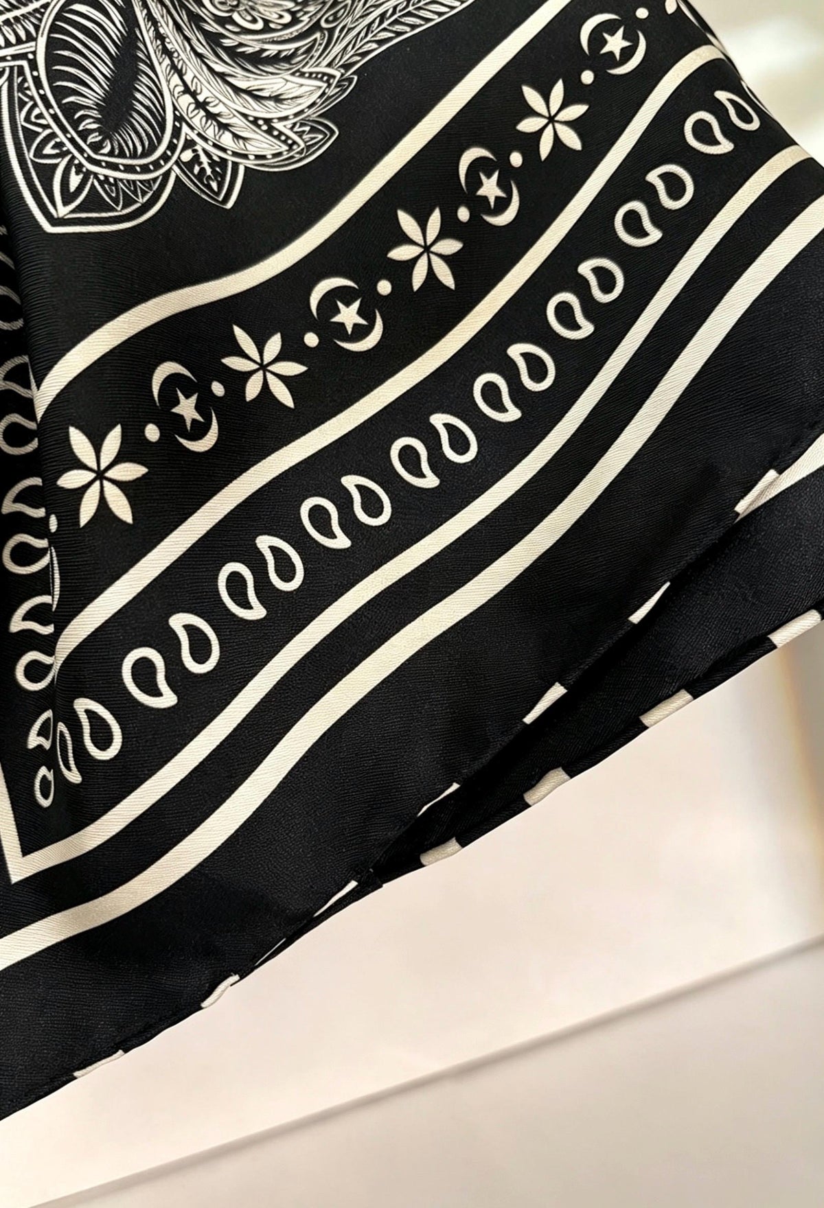 100% Mulberry Silk Scarf 27"x27" 68x68cm, Heavy Twill Silk Neckerchief, Luxury Royal Garden Floral Hair Scarf, Premium Gift for Her Wrap