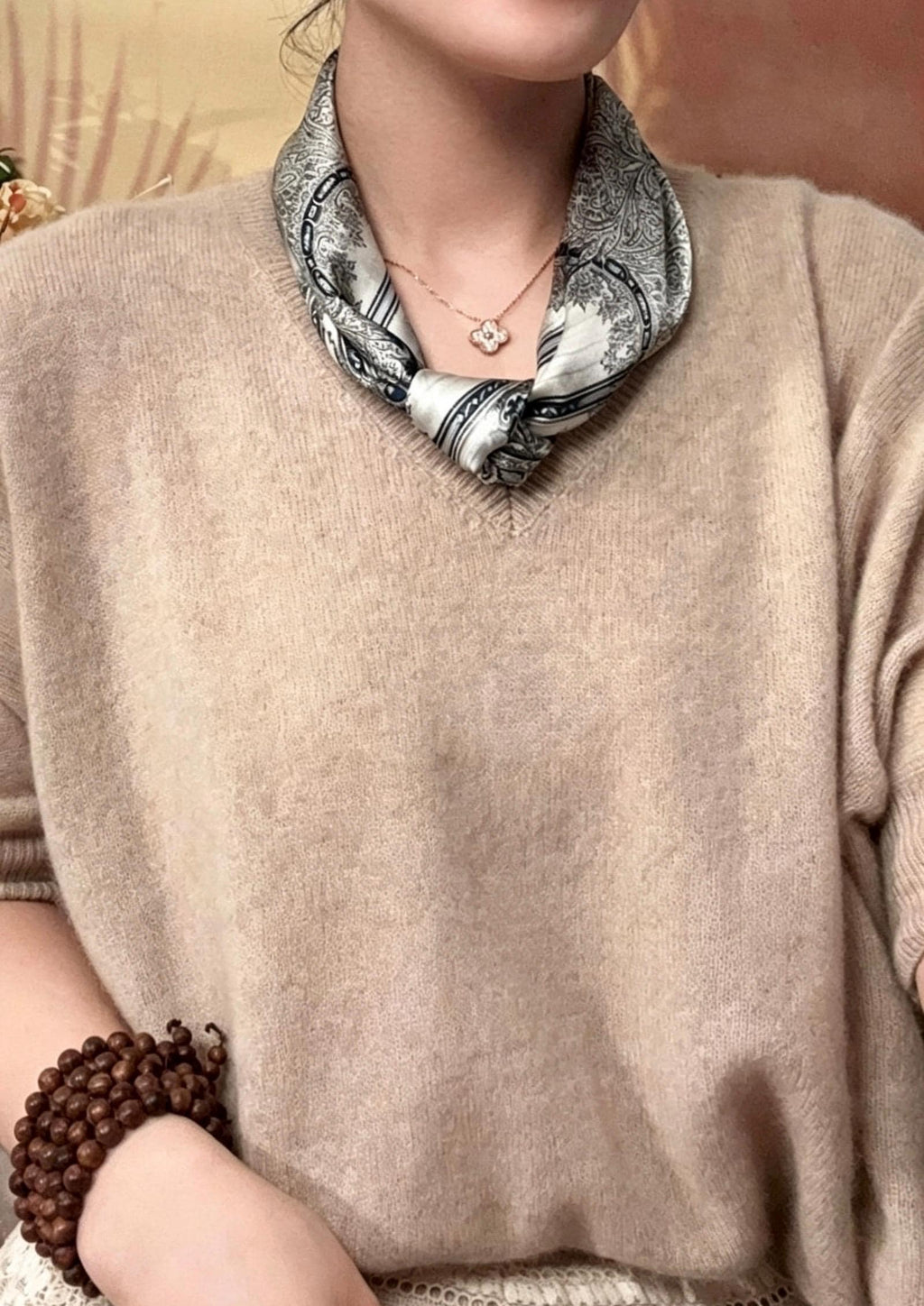 100% Mulberry Silk Scarf 25"x25" 65x65cm, Quiet Luxury Grey Silk Bandana, Elegant Old Money Neck Scarf, Sophisticated Intellectual Gift