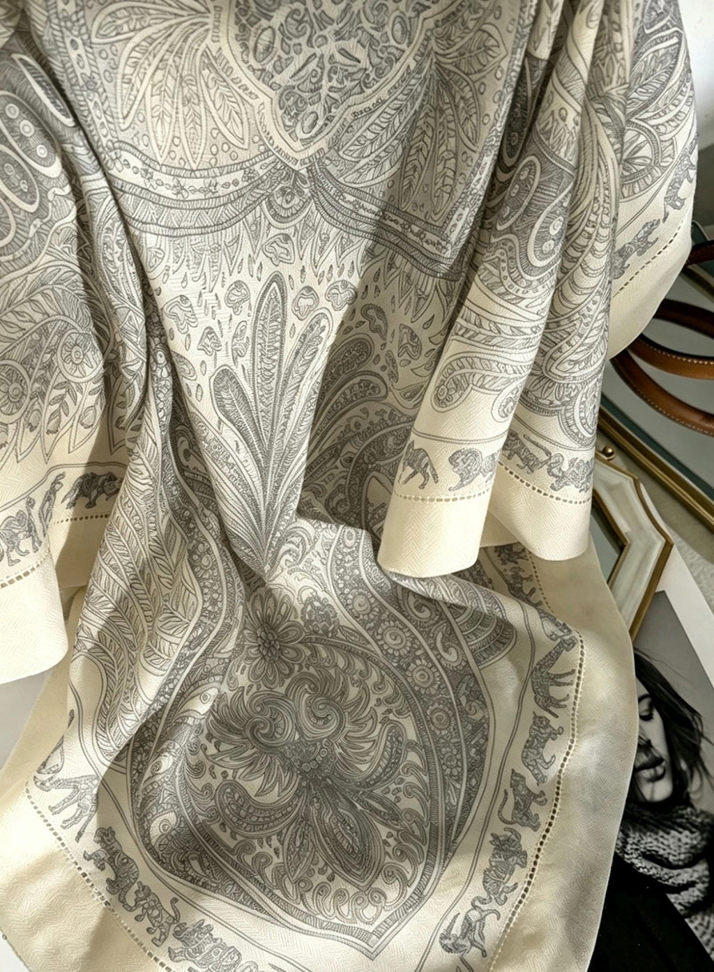 100% Australian Wool Scarf 35"x35" 88x88cm, Luxury Hollow Out Wool Shawl, Elegant Floral Garden Square Scarf, Winter Warm Wrap Gift for Her