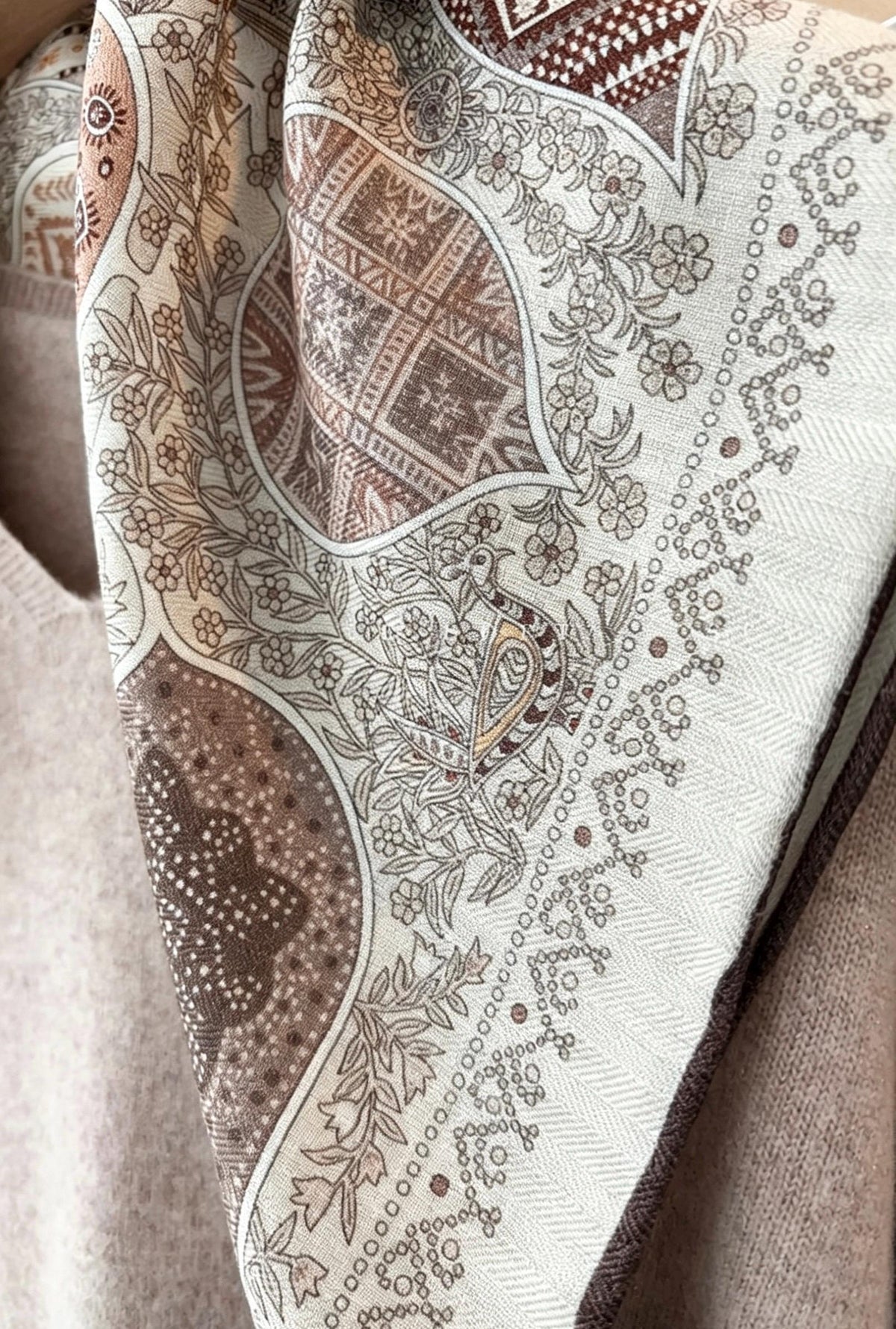 100% Mulberry Silk Scarf 26"x26" 65x65cm, Old Money Bandana Paisley Square Neckerchief, Vintage Aesthetic Hair Scarf Luxury Gift for Her