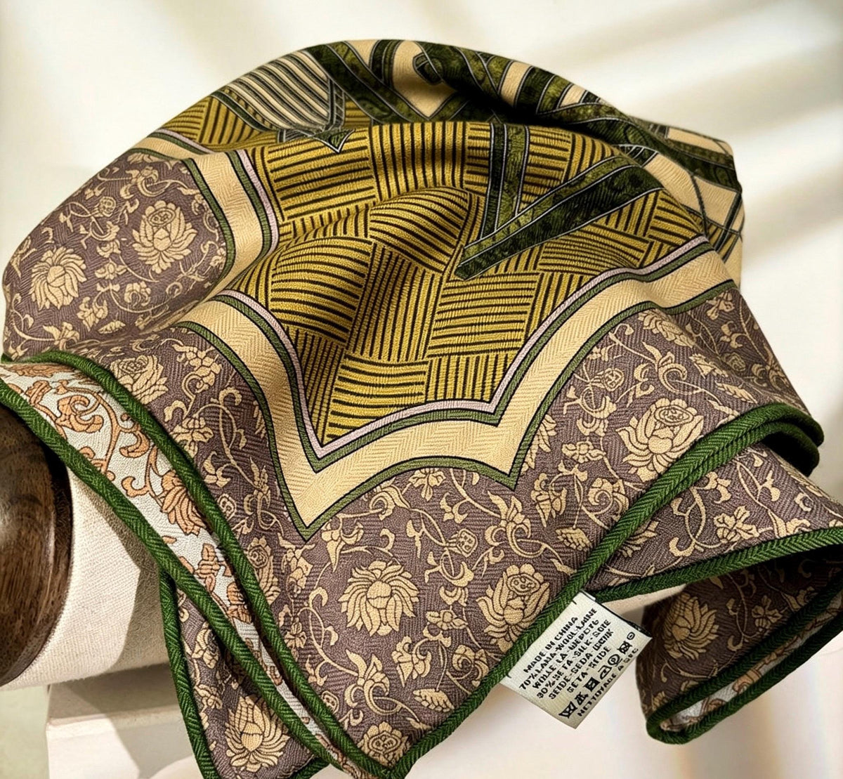Silk Wool Blend Scarf 27"x27" 68x68cm, Vintage Emerald Green Luxury Silk Wool Blend Square Bandana, Elegant Spring Shawl Neck Warmer