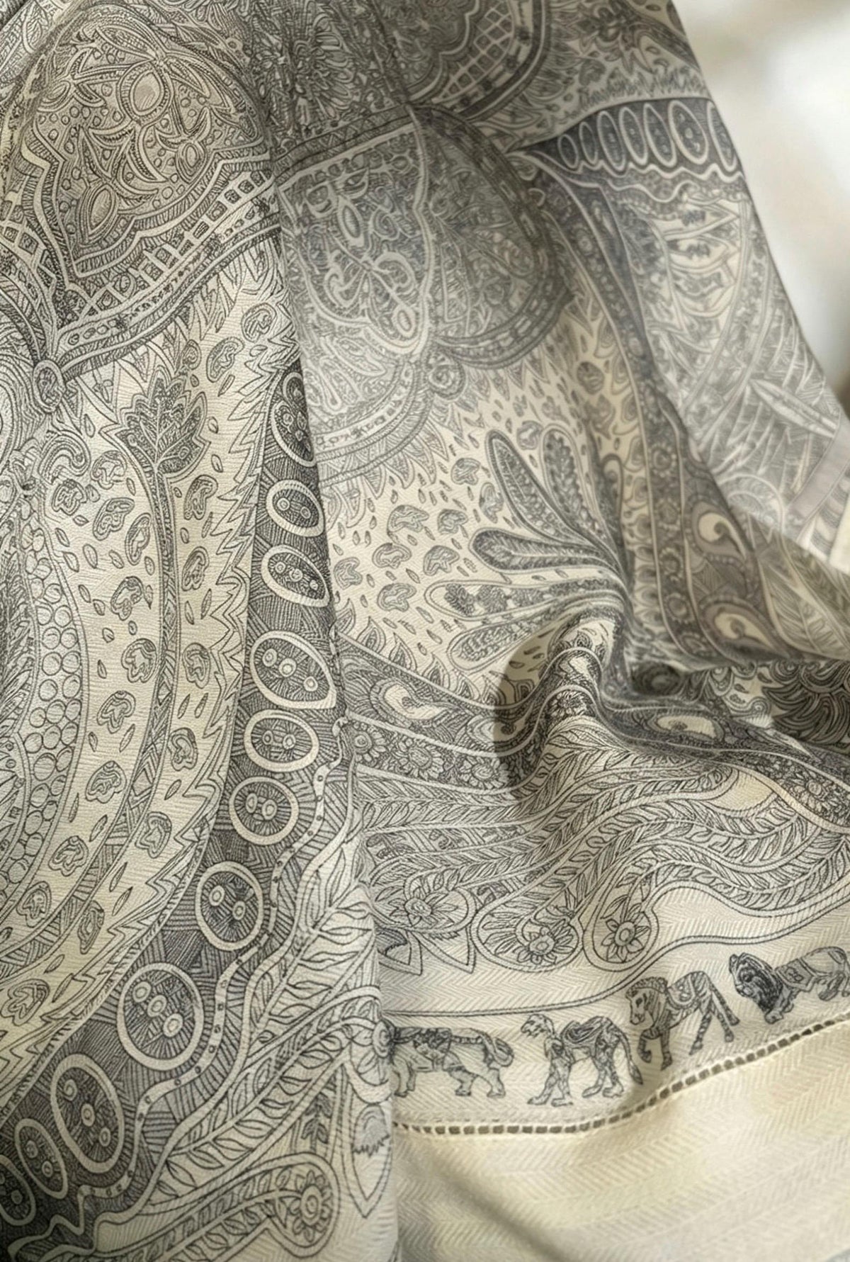 100% Australian Wool Scarf 35"x35" 88x88cm, Luxury Hollow Out Wool Shawl, Elegant Floral Garden Square Scarf, Winter Warm Wrap Gift for Her