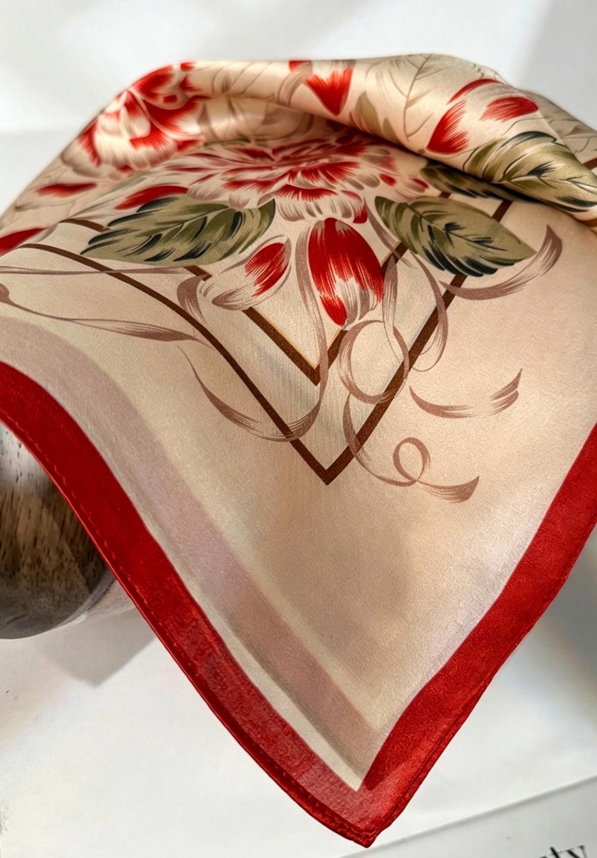 100% Mulberry Silk Scarf 26”x26” 65x65 cm, Peony Floral Silk Square Scarf Hanfu Accessories Elegant Chinese Style Neckerchief Bandana Gift