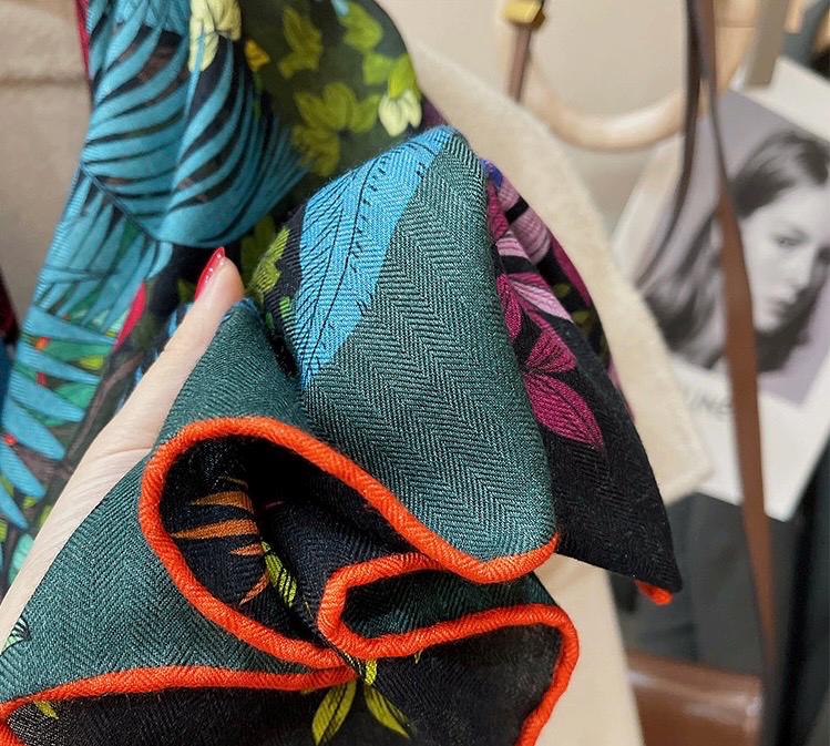 100% Silk Wool Scarf 53"x53" 135x135cm Sintra Garden Large Square Shawl Winter Warm Wrap Luxury AC Office Wrap Scarf Stole Gift for Her