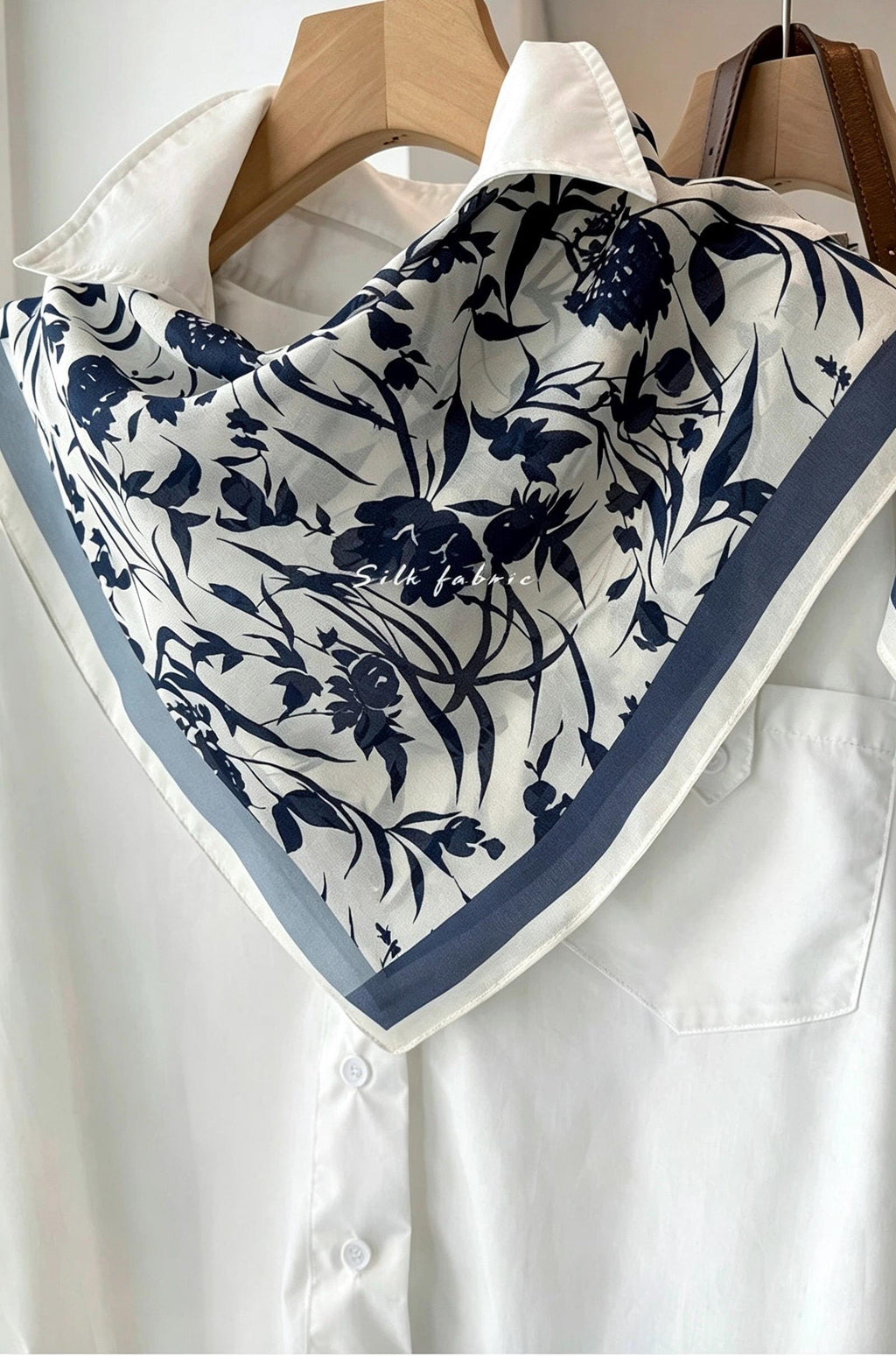 100% Silk Wool Scarf 26"x26" 65x65cm, Elegant Navy Blue Crepe De Chine Silk Scarf, Quiet Luxury Neckerchief, Old Money Aesthetic Bandana Gif