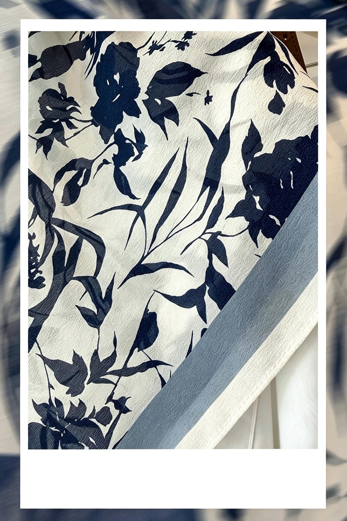100% Silk Wool Scarf 26"x26" 65x65cm, Elegant Navy Blue Crepe De Chine Silk Scarf, Quiet Luxury Neckerchief, Old Money Aesthetic Bandana Gif