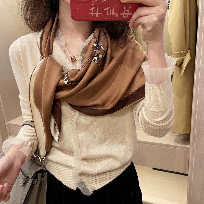 100% Mulberry Silk Scarf 35"x35" 88x88cm, Sandwashed Silk Twill Square Scarf, Vintage Crest Emblem Shawl, Spring Autumn Gift for Her