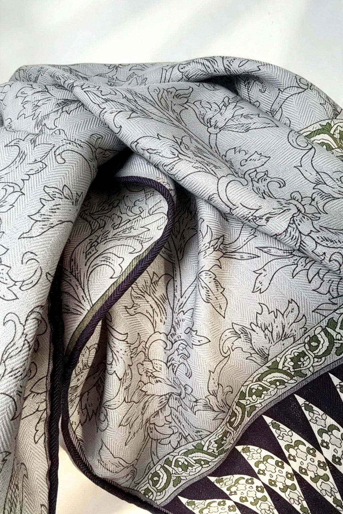 Silk Wool Scarf 33"x33" 85x85cm, Rustic Smoky Grey Silk Wool Blend Square Shawl, Lightweight Air Condition Wrap, Gift for Her