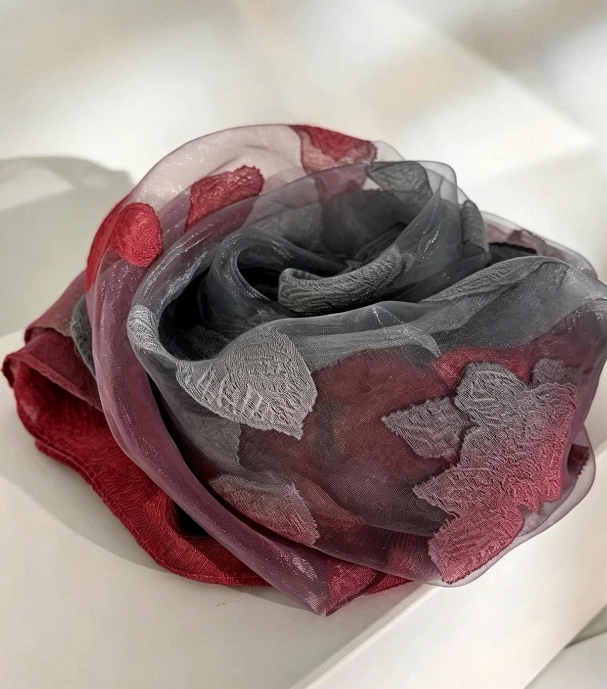 Wrapwhisper 3D Rose Cut-Flower Organza Silk Shawl – Elegant Gradient Floral Wrap, Sheer Wedding Scarf, Lightweight Oversized Women’s Stole