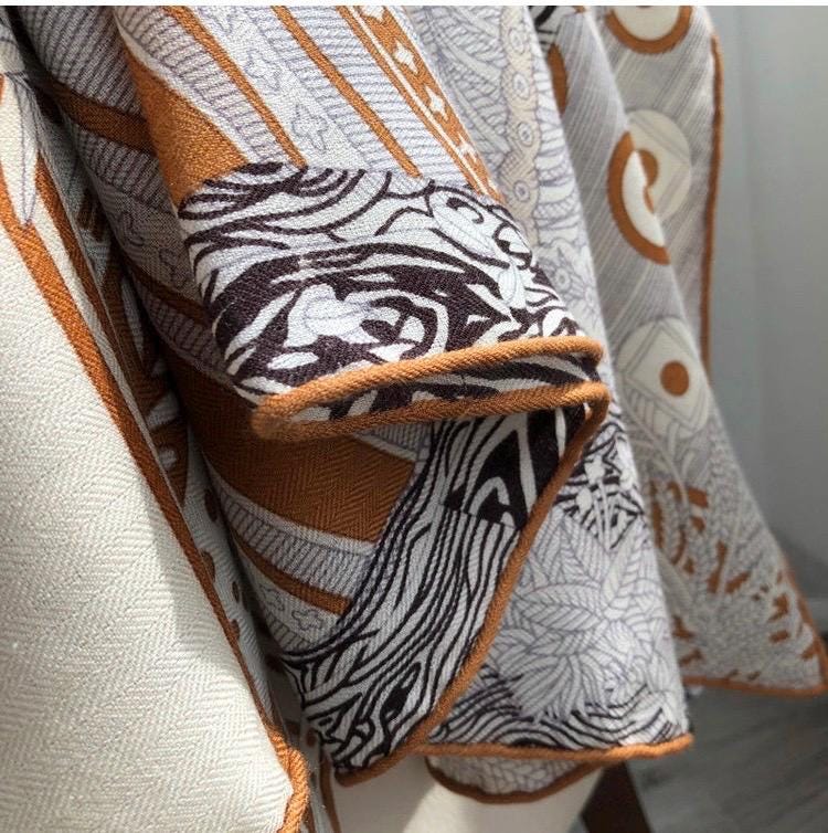 Silk Wool Scarf 53"x53" 135x135cm, Elegant Intellectual Silk Wool Square Scarf Shawl, 2-in-1 Warm Office Wrap, Gift for Her