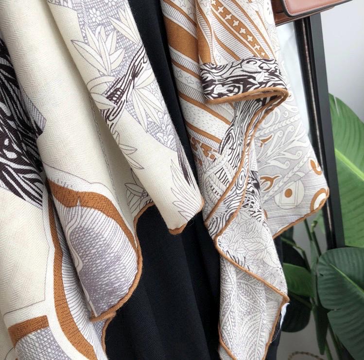 Silk Wool Scarf 53"x53" 135x135cm, Elegant Intellectual Silk Wool Square Scarf Shawl, 2-in-1 Warm Office Wrap, Gift for Her
